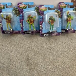 Tales of the Teenage Mutant Ninja Turtles Mini Figures  Complete Set Of 4